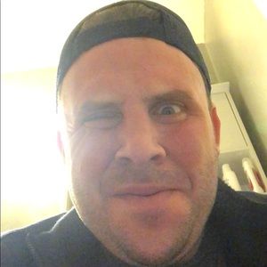 Meet your Posher, Ari